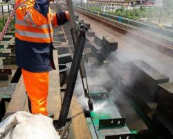 6 PESKANJE Z VODO.jpg