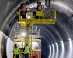 Tunel CRESNJEVEC07.JPG