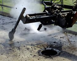 06.6.2012 VIADUKT TREBNJE - ODSTRANJEVANJE HIDROIZOLACIJE (35).JPG